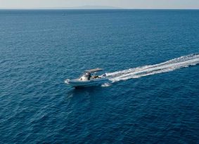Speedboat-rent-with-skipper